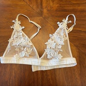 Lace white sheer bra - medium